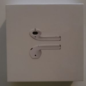 AirPods